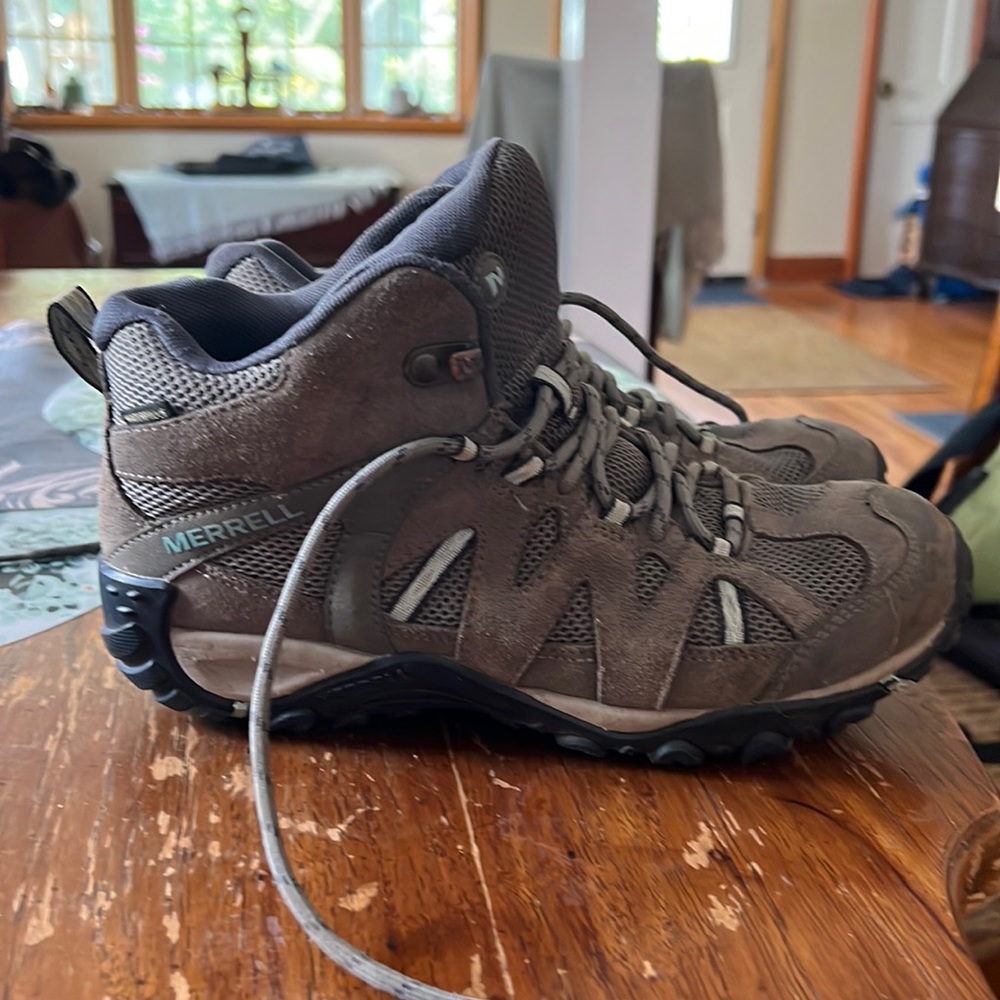 Women’s Merrell. Boots
